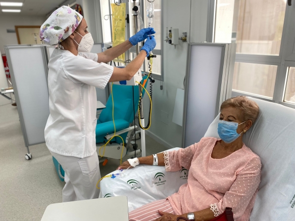 La Unidad de Tratamiento Ambulatorio (UTA) del Reina Sofía mejora la atención al paciente tras la reforma y ampliación de su espacio