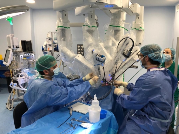 La Unidad de Otorrino extiende el uso de la cirugía robótica a los pacientes oncológicos